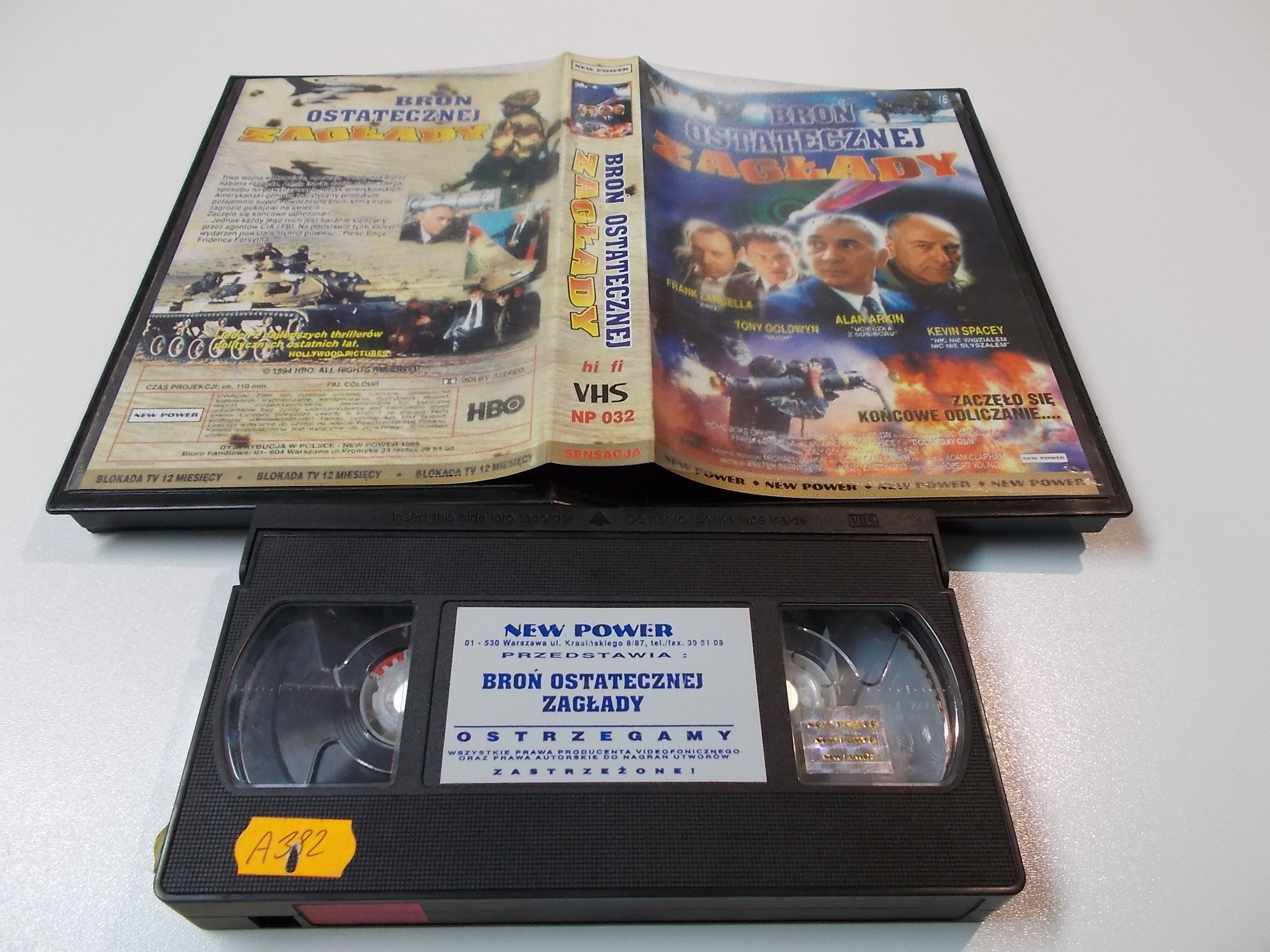 BROŃ OSTATECZNEJ ZAGŁADY - kaseta Video VHS - 1423 Sklep 