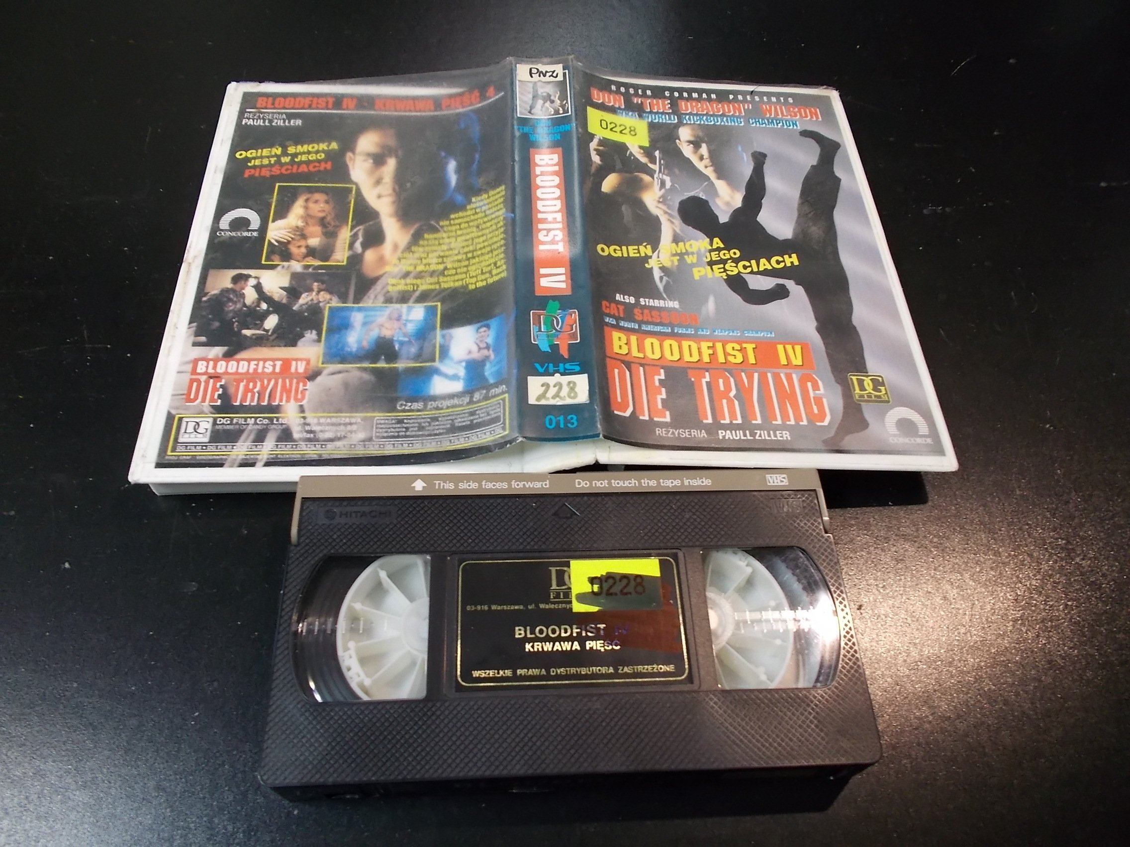 KRWAWA PIĘŚĆ 4 - BLOODFIST 4 - kaseta Video VHS - 1391